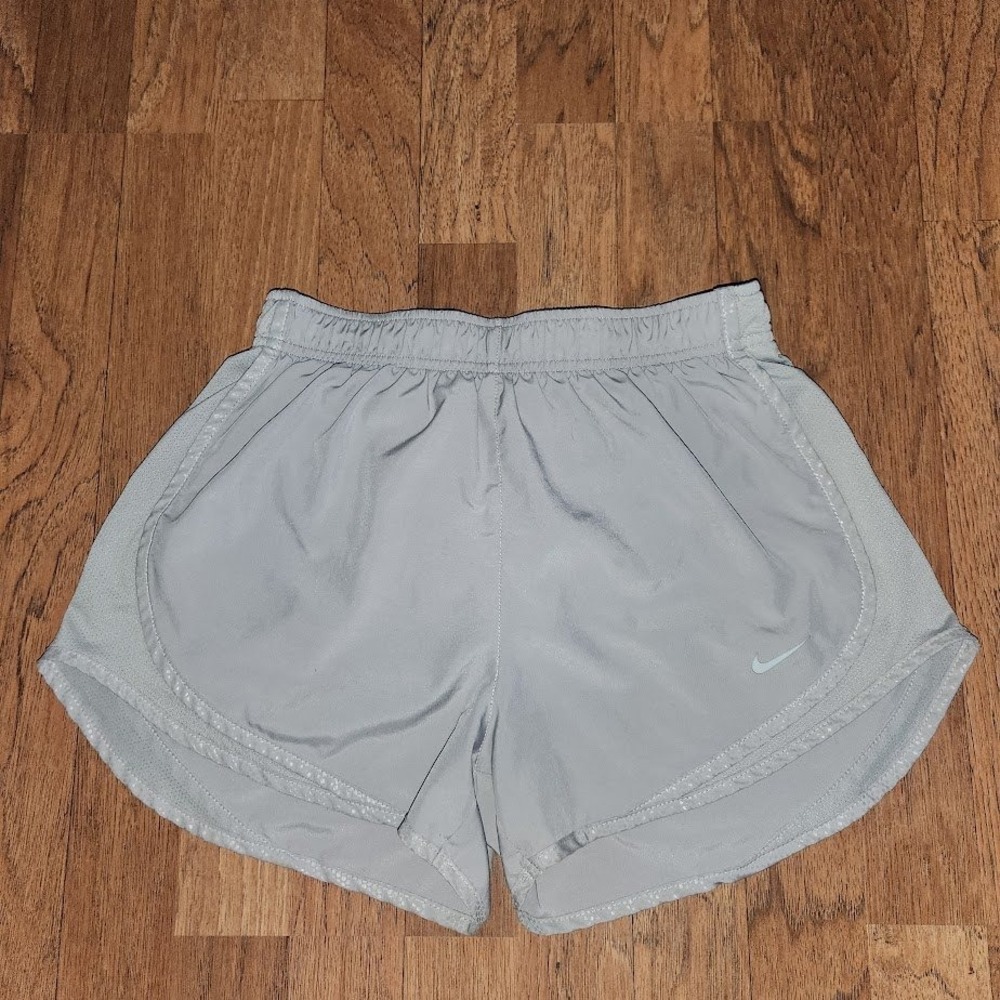 Nike Dri-FIT Tempo Running Shorts Womens Small Gray Mesh Athletic Workout 669